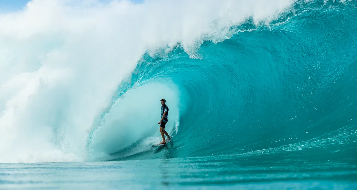 How Surfers (And Skiers/Snowboarders) Could Be Using Buoys Better ...