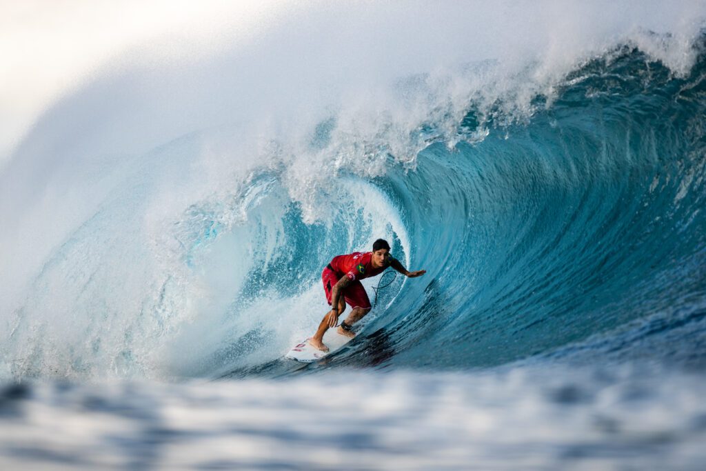 Gabriel Medina at Pipeline